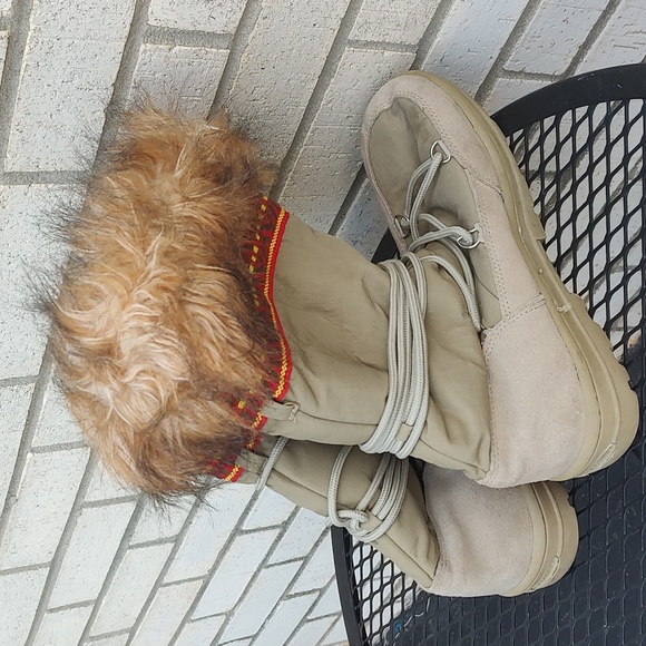 Brown Boots - Picture 12 of 12